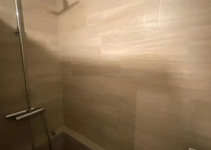 Un Date Love Au Bord De La Piscine *